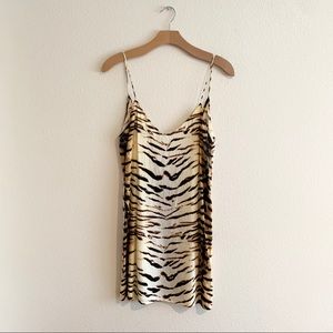 Acacia Tiger Flores Dress